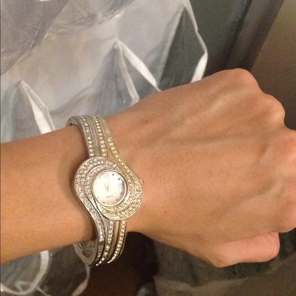 Pearl Face QUARTZ watch